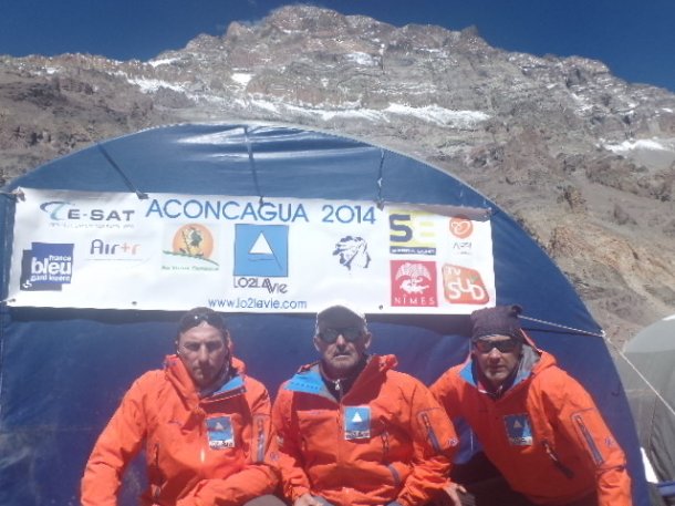 l'quipe lO2LAVIE camp de base aconcagua